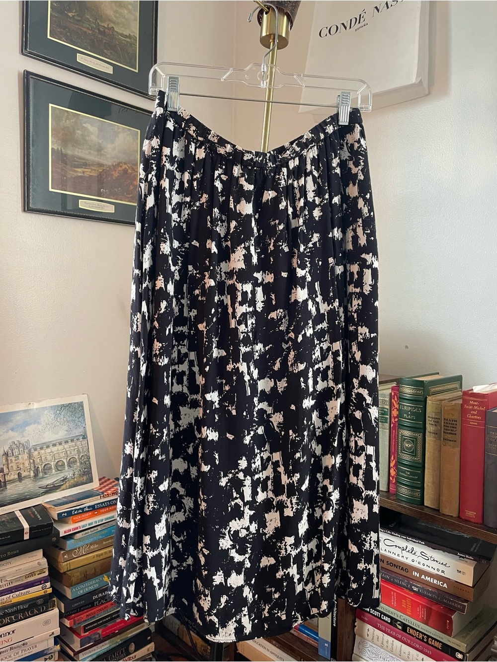 Uniqlo Black & Cream Abstract Print Midi Skirt